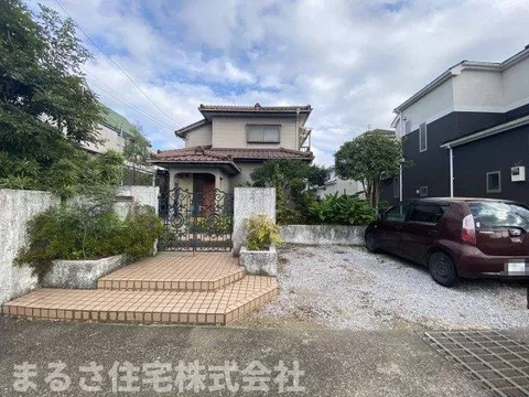 This property has a separate washroom