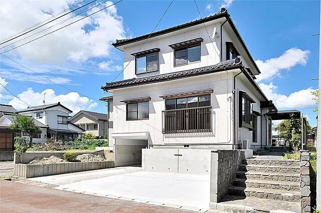 Used single-family home Tsubame City Yoshida Bunkyo Town