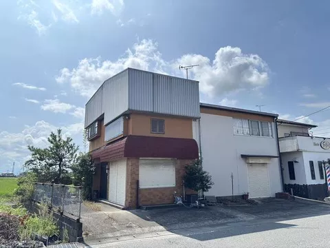 Asakura District, Chikuzen Town, Takakami (Takata Station) 2-story building 7K
