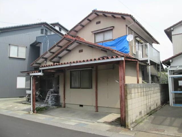 Hayashi-cho, Komatsu-city （Awazu station） 2F 5K

1.8 million yen