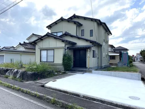 Toyama City, Koshimachi 3-chome, 2-story building, 4LDK