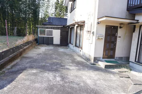 Izu City, Sano (Shuzenji Station), 2-story, 4K - Image 3