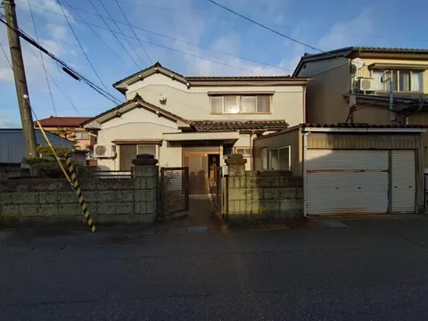 Takaoka City, Ogifu Tsuruyomachi (Shimin Byoin Mae Station) 2-story 7K