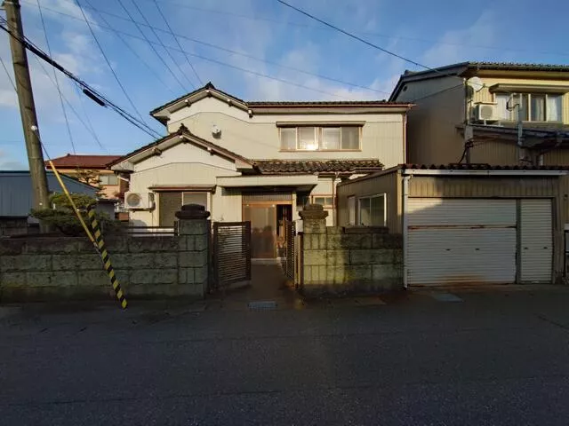 Takaoka City, Ogifu Tsuruyomachi (Shimin Byoin Mae Station) 2-story 7K