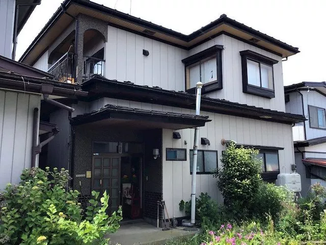 Approximately 2 minutes on foot to Same Elementary School and about 8 minutes to Same Junior High School, a convenient area for commuting to school!
