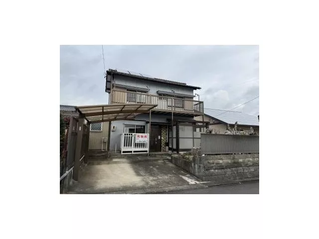 ◇Partial interior renovation completed◇Parking for 2 cars available◇South-facing house