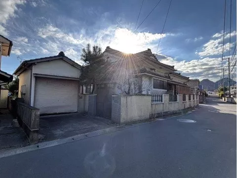 11.8 million yen, Kaji-cho, Kajiki Town