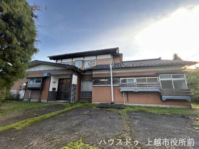 2-story building, 7DK in Yotsuya, Itoigawa City (Kajiya-shiki Station)