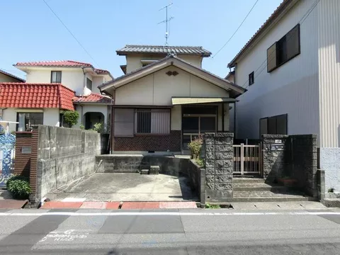 Kamihama-cho 3 (Edobashi Station) 6.8 million yen