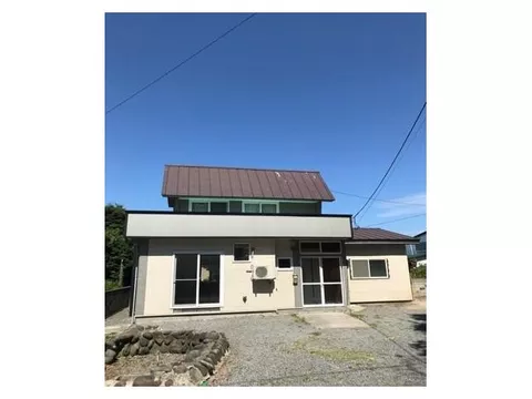 Suehiro (Kuroishi Station) 3.9 million yen