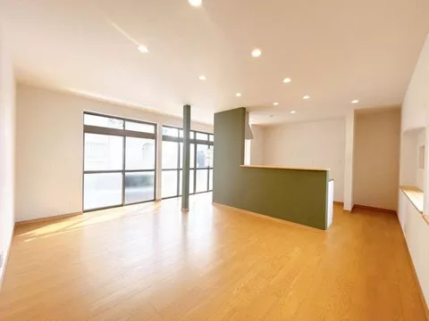 [Open House Held] New face-to-face kitchen with approximately 18.38 tatami mats LDK.