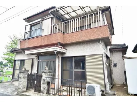 Affordable used 3LDK. Approximately 600 m to Sakuragi Elementary School, 8 minutes on foot.