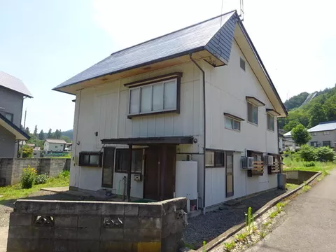 Iiyama City, Oaza Iiyama (Kita Iiyama Station) 2-story 8DK