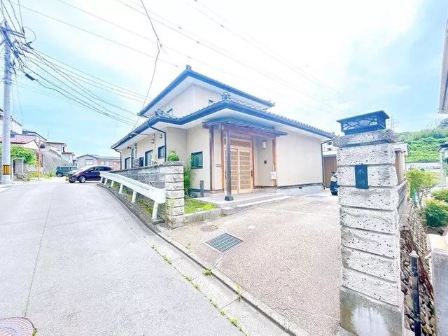 Other details: Person in charge: Hironori Honjo, Facilities: Public water supply, public sewer, Parking: Car space