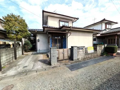 【Immediate response available】 Current sale until mid-June! 5 minutes walk to the convenience store (approximately 350m)♪