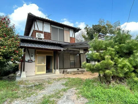 Tamana City, Tazaki (Koba Station) 2-story building, 5DK