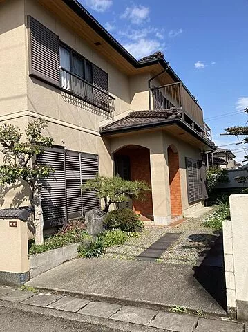Used single-family home, 8-minute walk from Awa Kawabata Station on the JR Kōtoku Line, get off at Shikichi Bridge