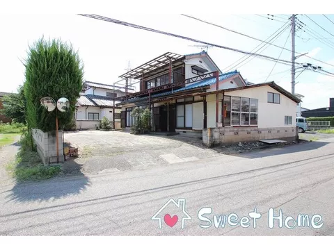 A used house in Kasakake Town, Azami is newly listed♪ Within walking distance to Shin-Kiryu Station♪ Parking for 3 cars available♪