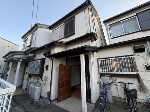 Walkable to the sea and within walking distance to the station. This is a terrace house in Tsujido 6-chome with a good atmosphere♪