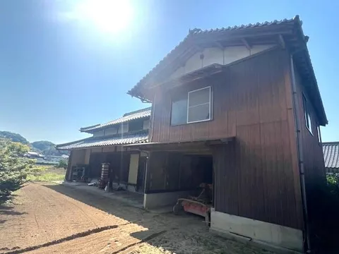 2F 5DK in Zaitanaka, Zaita-cho, Mitoyo-shi, Hokkaido (Motoyama Sta.)

330,000 yen
