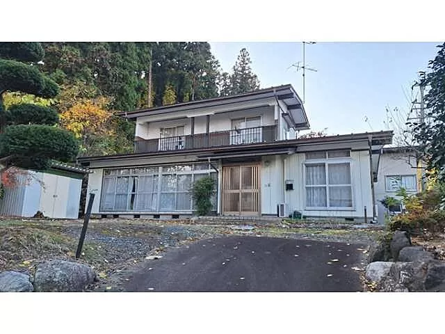 Used single-family home in Ohata
