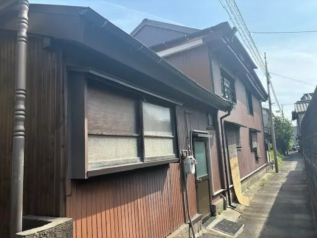 Shimonoseki City, Nakai 1-chome (Shimonoseki Station) 2-story building 7DK