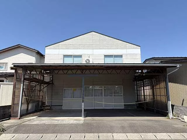Used single-family home in Yakushido