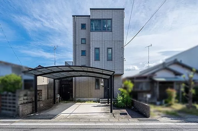 Used single-family home in Tsu City, Kotobuki-cho