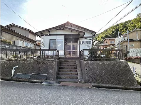 Used single-family home in Yamashina-cho, Kanazawa.