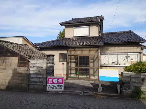 Uozu City, Hotada (Shin-Uozu Station) 2-story 6DK