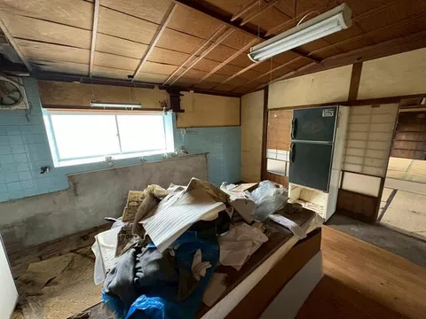 Shiso City, Ichinomiya Town, Nishi Azumaki (Harima Shingu Station) 2-story building 4DK