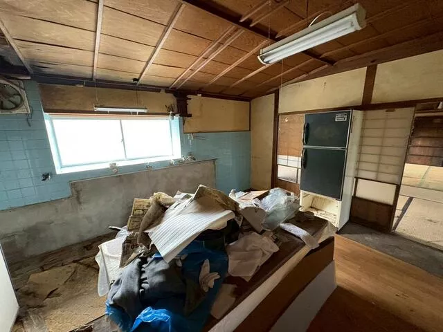 Shiso City, Ichinomiya Town, Nishi Azumaki (Harima Shingu Station) 2-story building 4DK