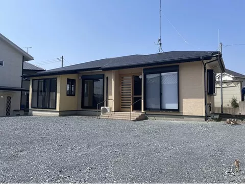 Immediate move-in available! Good sunlight♪ Popular single-story house! Perfect for those considering a change of residence♪ Spacious lot of 92 tsubo