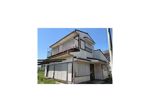 Close to an elementary school