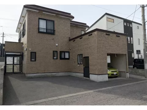 <Shinjo Hiraoka> A house that can be lived in without renovation♪ It has floor heating for a warm home♪