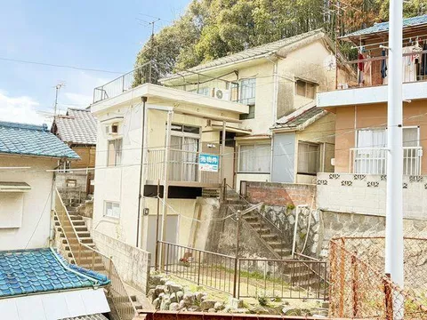Onomichi City, Nishikubo-cho (Onomichi Station) 2 stories above ground and 1 basement, 5SDK