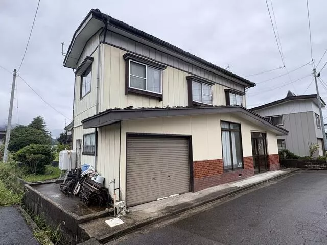 Nishiokitama District, Oguni Town, Oaza Iwaizawa (Oguni Station) 2-story 9DK