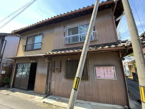 Funao, Kainan-shi (Kuroe Sta.) 2F 4SLDK

1.9 million yen