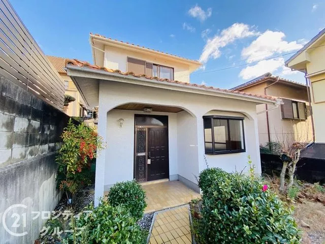 [Quiet residential area + Immediate viewing available] 4 minutes on foot to Shinogakubo Elementary School, 7 minutes on foot to Shijōnawate Junior High School