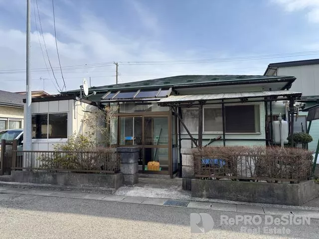 Akita City, Iijima Nishibukuro 3-chome (Dozaki Station) Single-story building 4LDK