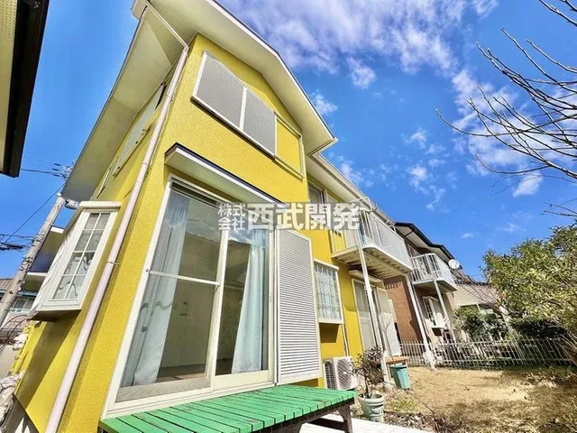 ■ 16-minute walk to Koma Station ■ Quiet residential area ■ Parking space for 1 car available ■ Good sunlight exposure ■