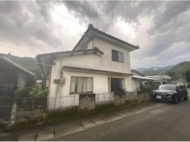 ☆Parking available☆Good access to Yatsushiro Minami IC☆Hinagu Elementary and Junior High School area☆