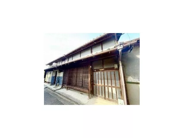 ◇ Rich surrounding environment ☆ JR Kansai Main Line "Tomitahama" Station ◇