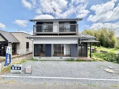 / Renovation completed / Immediate viewing available ◎ 8 minutes walk from Arakawaoki Station (600m)