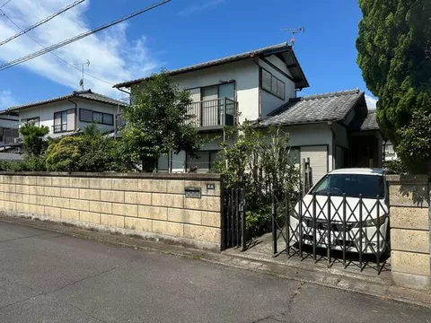 Marugame City, Iiyama Town, Higashisakamoto (Kurikumastation) 2-story building 5LDK