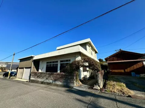 Gobō City, Nata Town, Kusui (Inami Station), 2-story, 8DK