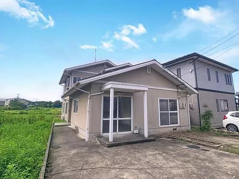 Used single-family home in Hakomiya-cho, Kaga City
