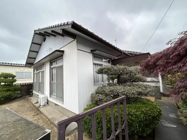 Shimonoseki City, Takeku Town 2-chome (Habu Station) Single-story building 4DK
