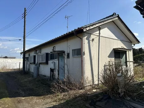 Katori County, Tako Town, Iizasa (Higashinari Station) Single-story building 4DK