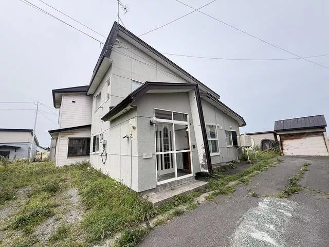 Rumoi City, Omachi 2-chome (Fukagawa Station), 2-story, 4LDK